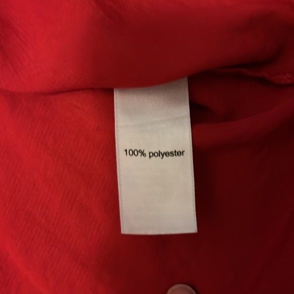 Maurice’s Red Women's dressy short sleeve top  size small - Picture 8 of 9
